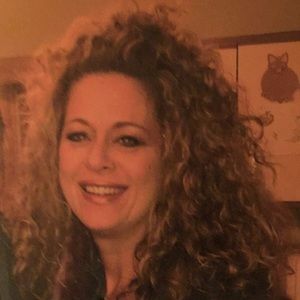 Meet your Posher, Nora